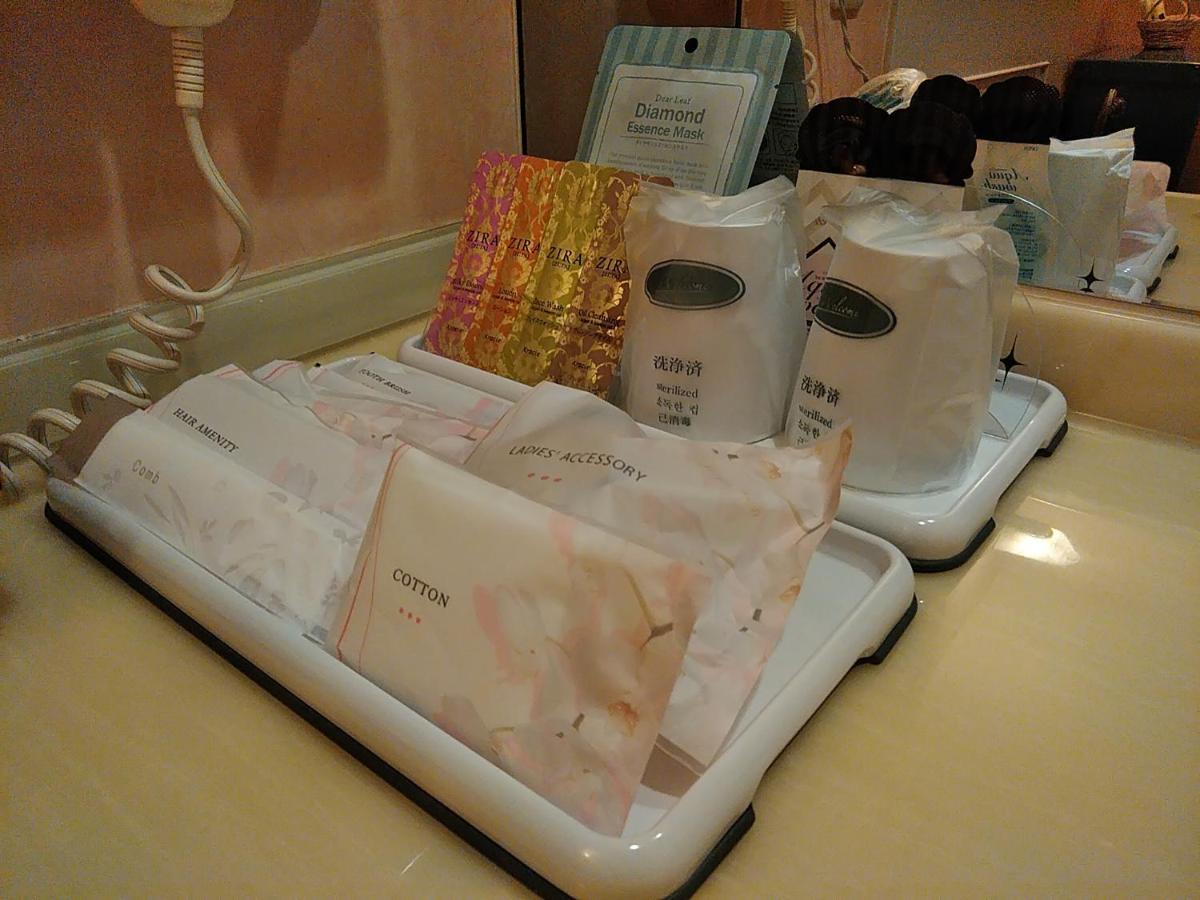 Hotel Liberty Kochi (Adults Only) מראה חיצוני תמונה