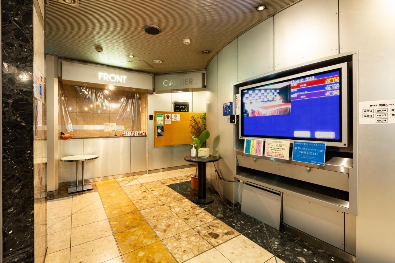 Hotel Liberty Kochi (Adults Only) מראה חיצוני תמונה