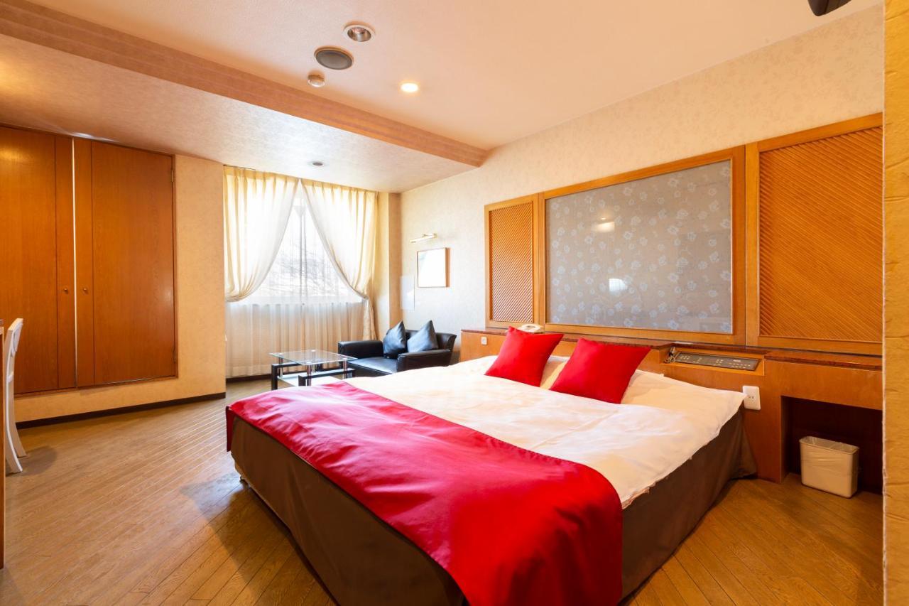 Hotel Liberty Kochi (Adults Only) מראה חיצוני תמונה