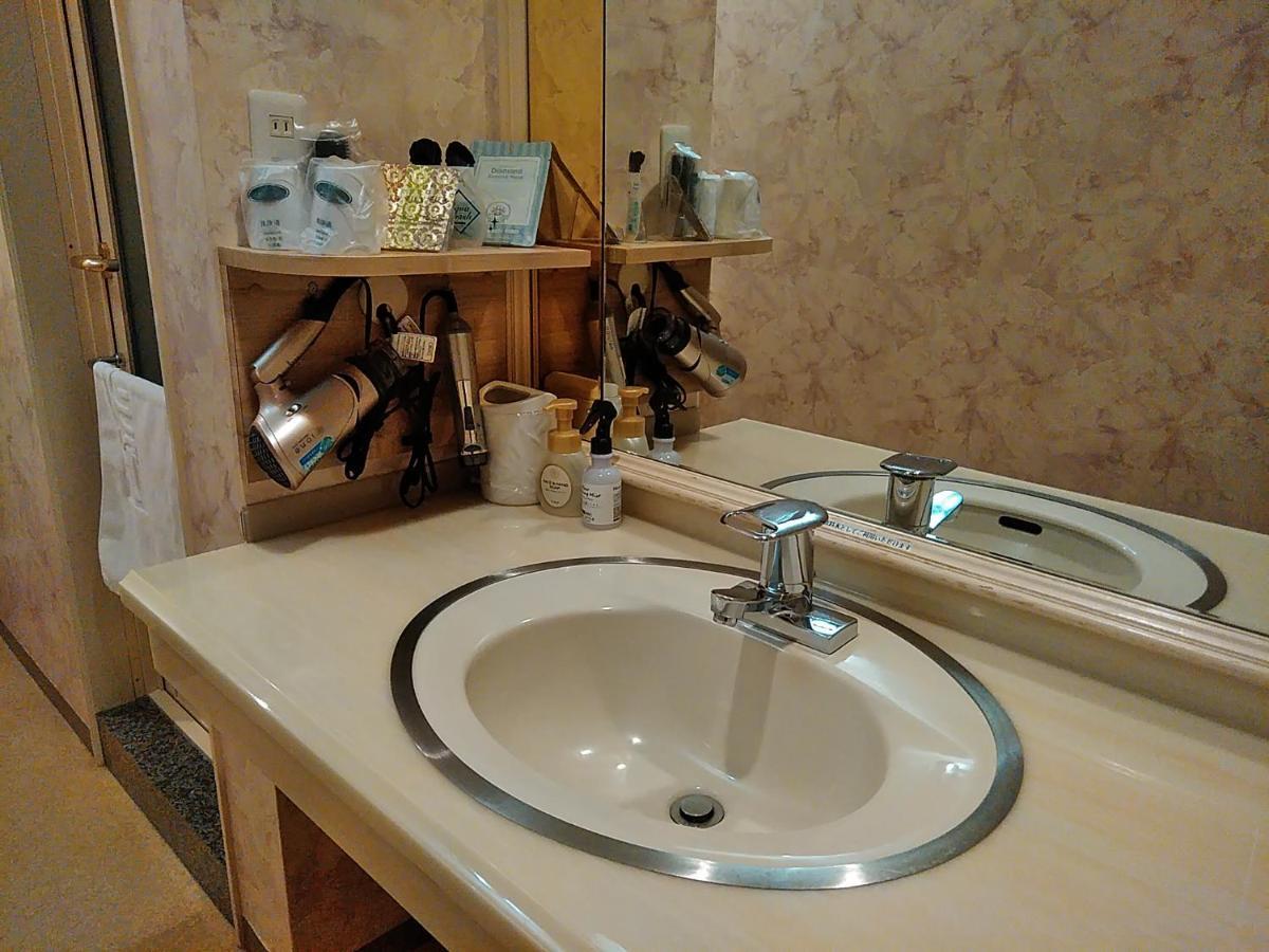 Hotel Liberty Kochi (Adults Only) מראה חיצוני תמונה