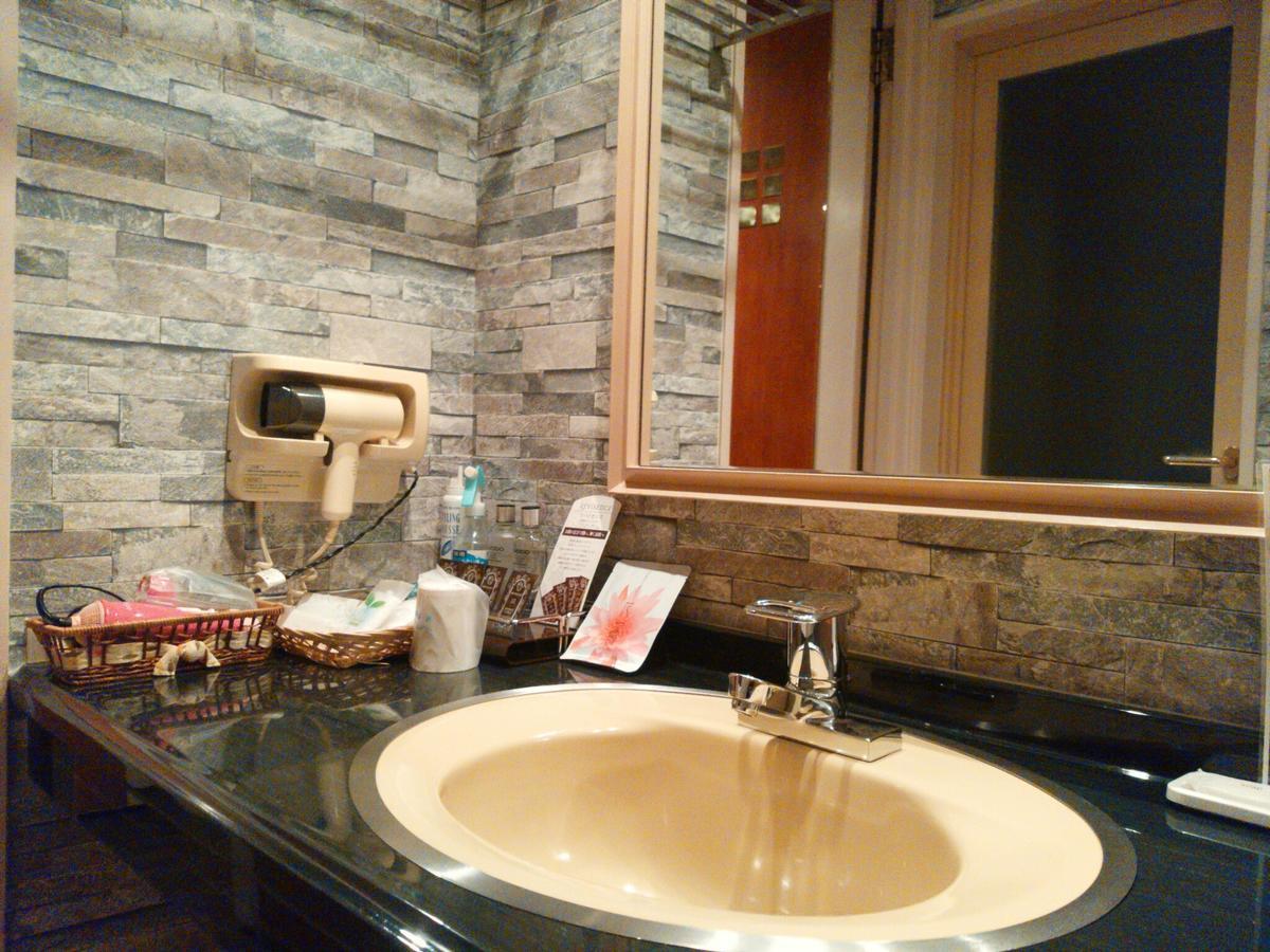 Hotel Liberty Kochi (Adults Only) מראה חיצוני תמונה
